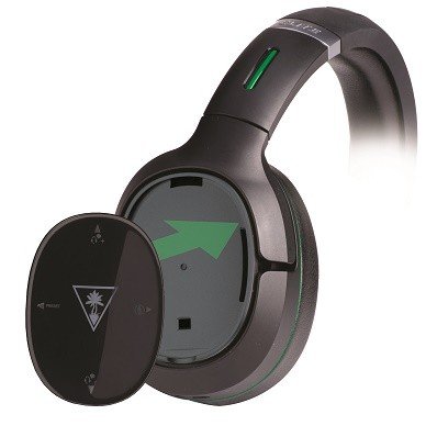 800x-speaker-bites-shot-cmykjpg-c99489
