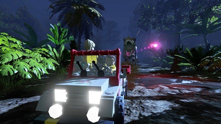 LEGO Jurassic World 1426513121-lego-jurassic-world-t-rex-chase